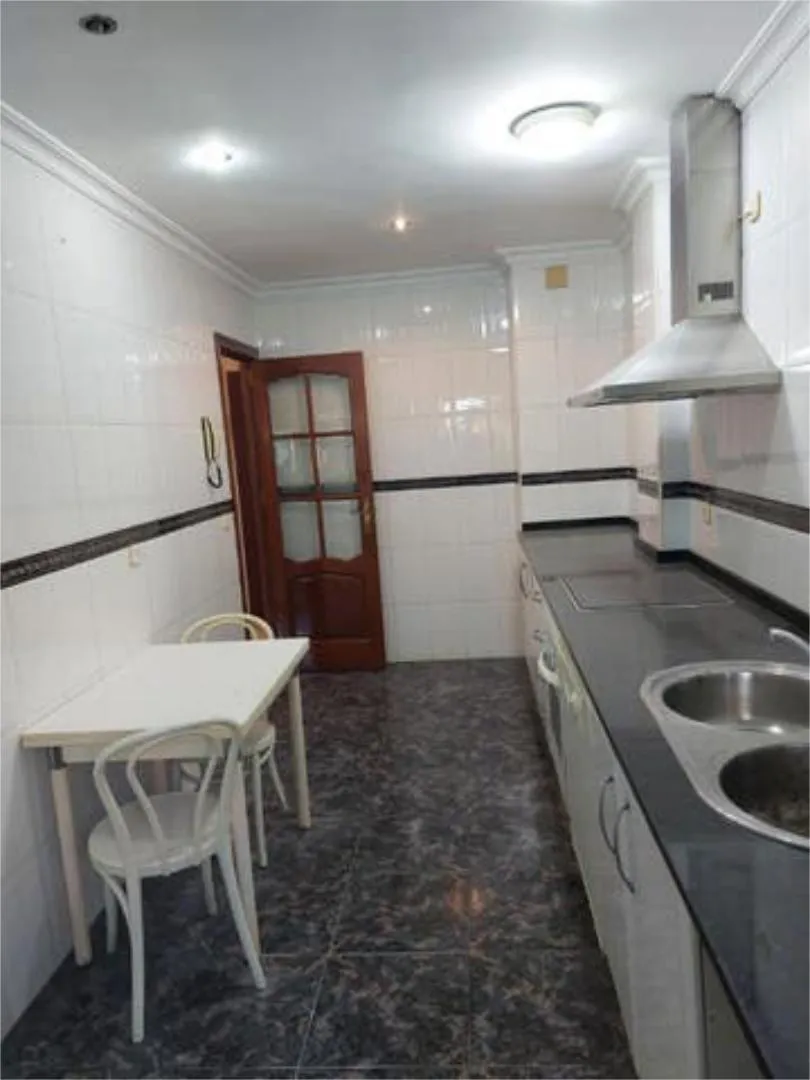 Piso en Rabesa, bloque detrás de farmacia - Foto 5