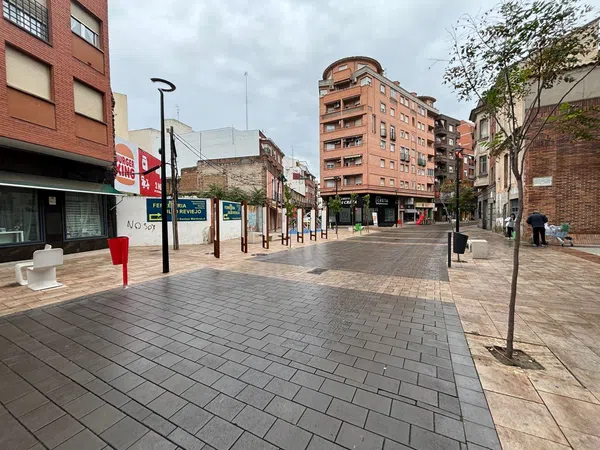 Piso en Calle Duque de Wellington, 16 - Foto 1