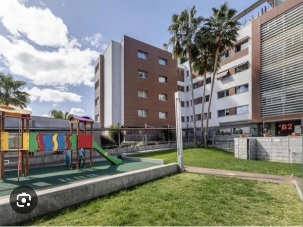 Piso en avenida de la Ilustración, 60