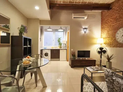 Piso en calle de Sant Pere Màrtir, 4