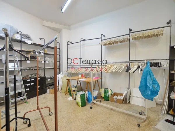 Local en Calle de Santa Maria de Mazzarello - Foto 23