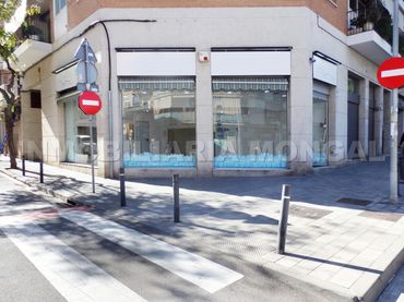 Local comercial en  Carrer de Joaquim Auger - Foto 2