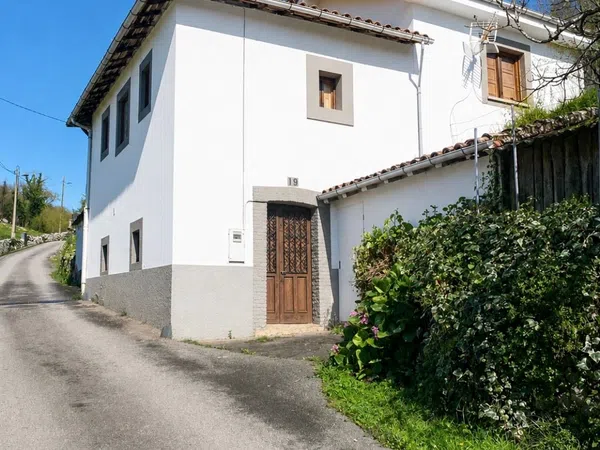 Casa o chalet independiente en Lugar Priorio, 46, San Claudio-Trubia-Las Caldas, San Claudio-Trubia-Las Caldas - Foto 1