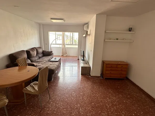 Piso en Poeta Cervera y Grifol, 8