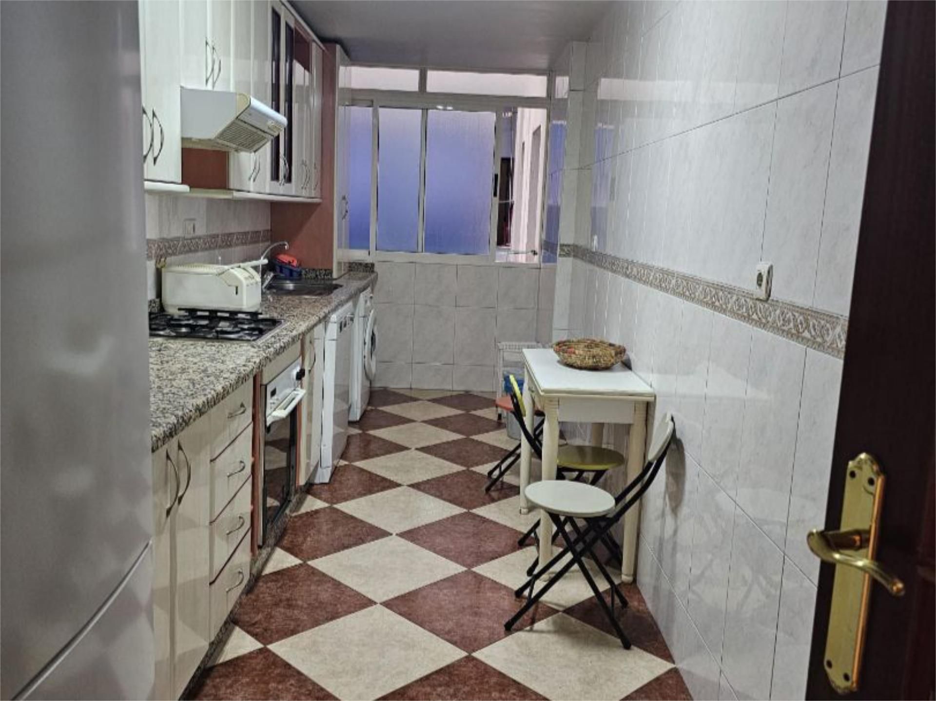 Piso en  Calle Méndez Núñez 2 - Foto 13