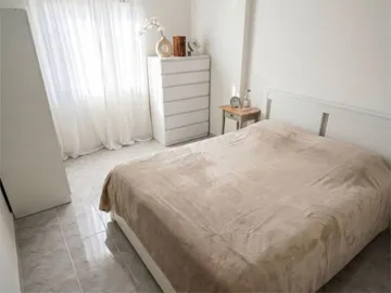 Piso en  Carrer del Duc de Mandas 93 - Foto 1
