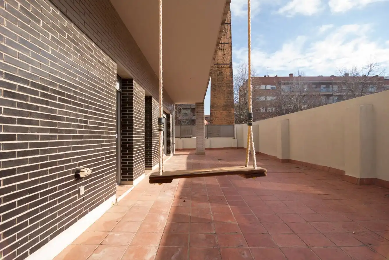 Piso en  Carrer de Pau Casals - Foto 2