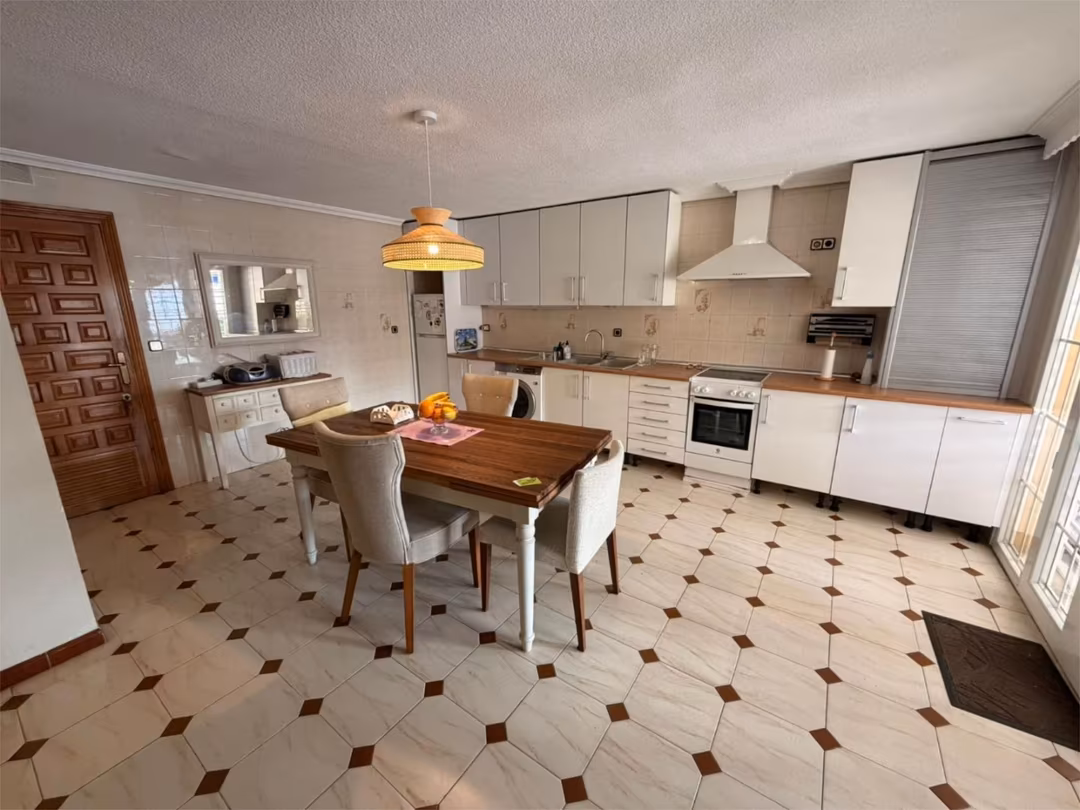 Piso en  Calle de Jorge Guillén 1 - Foto 10