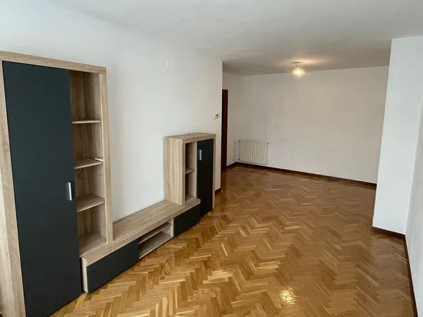 Piso en calle Rodrigo de Triana, 3