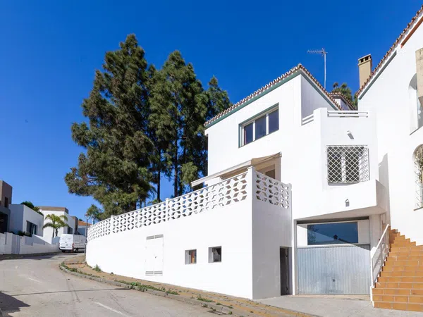Casa o chalet independiente en Avenida de los Alisos, 19 - Foto 9