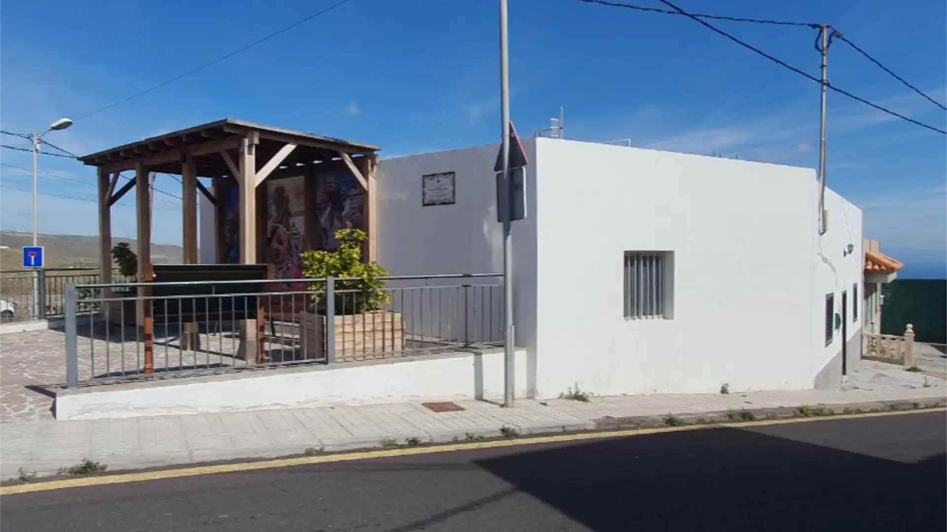 Casa adosada en  Calle el Llano 13 - Foto 1