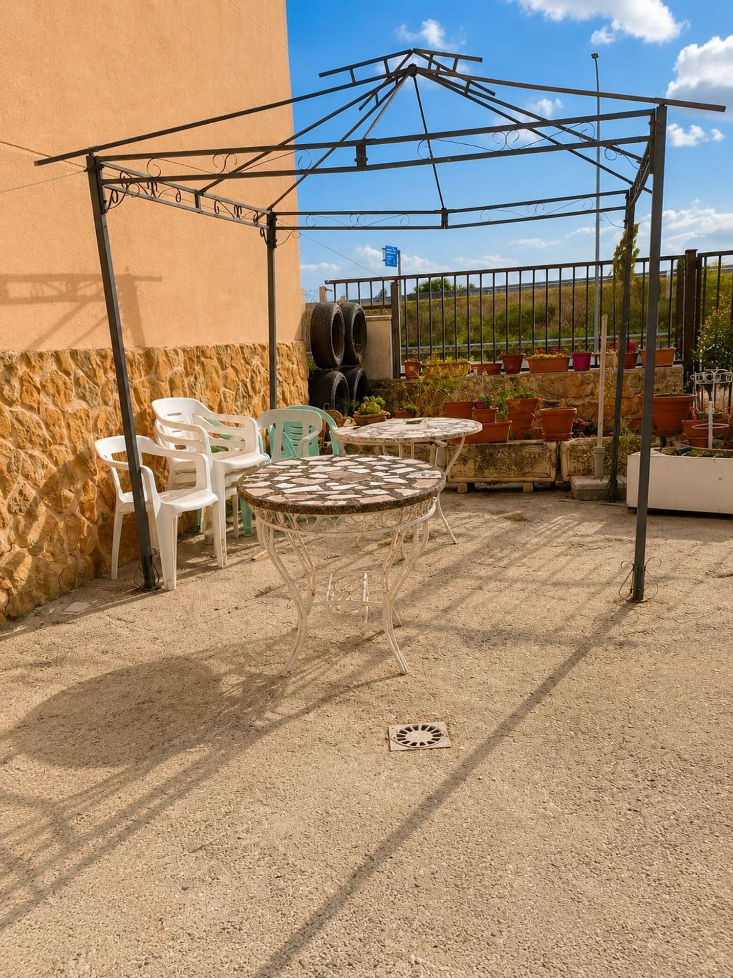Chalet pareado en Calle Bayona, 1 - Foto 7