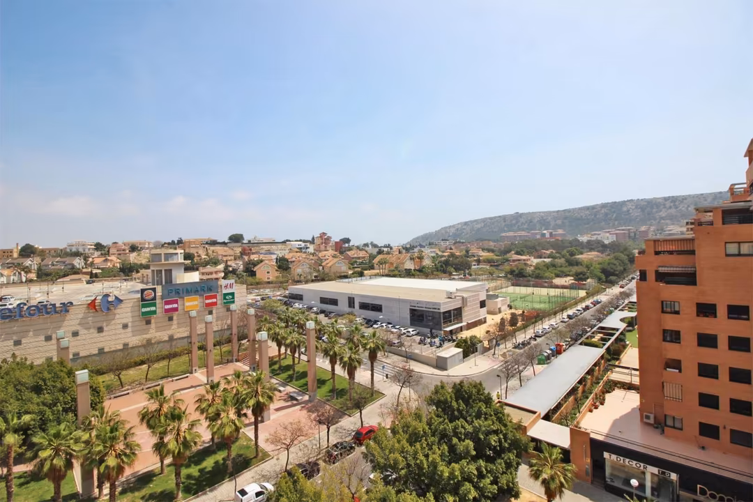 Piso en  Avenida Pintor Xavier Soler 11 - Foto 6