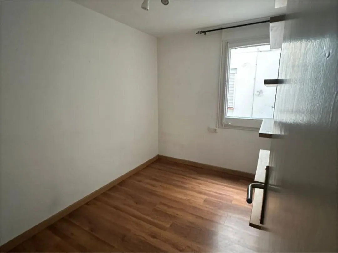 Piso en  Carrer de Josep Sangenís 46 - Foto 28