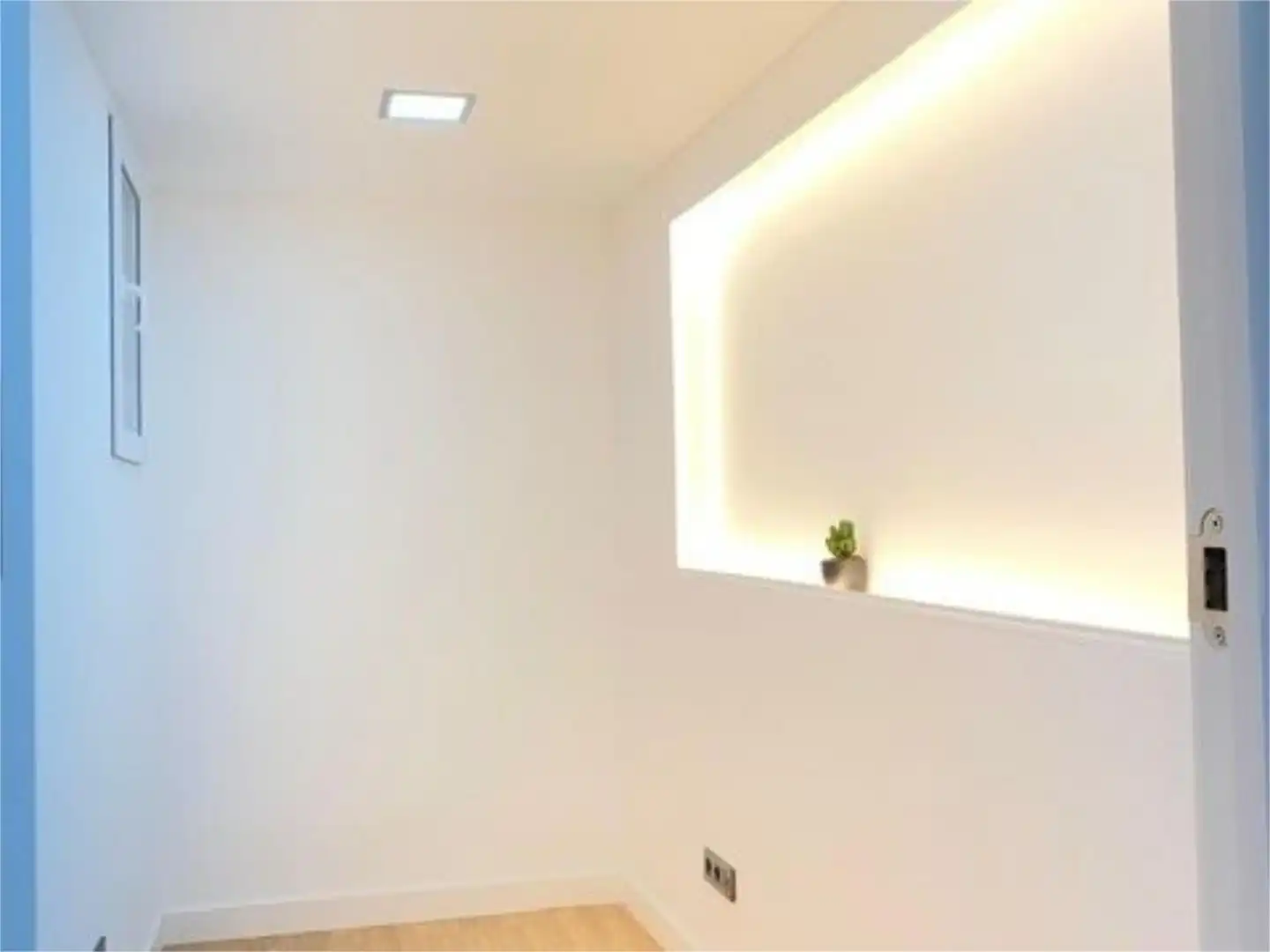 Planta baja en  Carrer de la Marina 187 - Foto 5