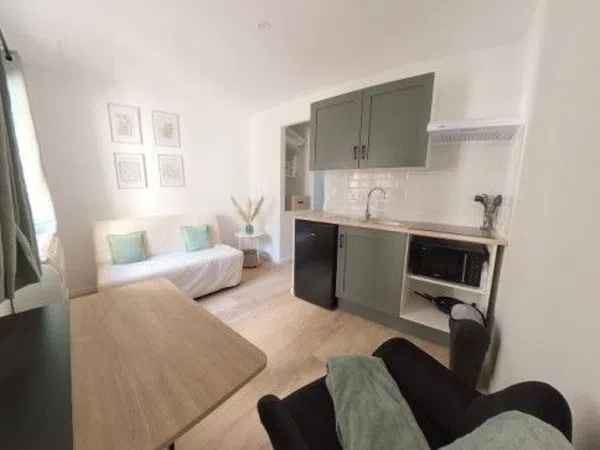 Estudio en paseo de Russafa, 6