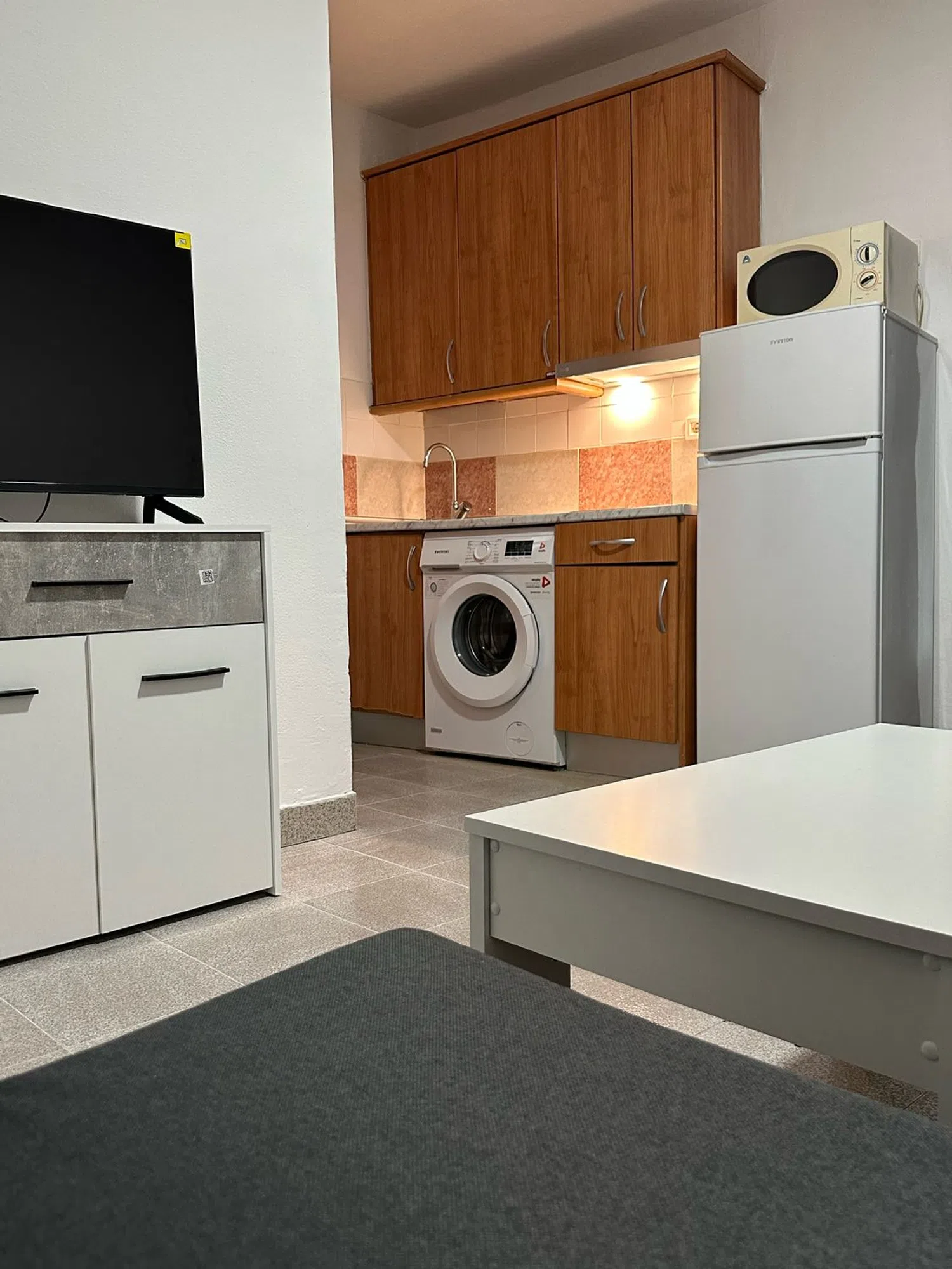 Estudio en calle Jesús y María, 10 - Foto 5