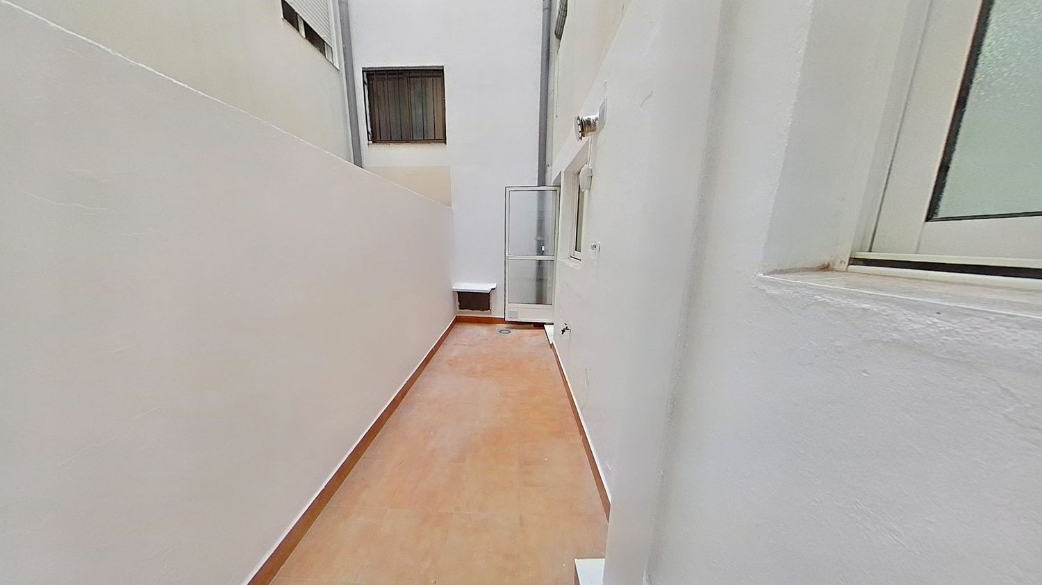 Piso en Barrio Torrefiel - Foto 24