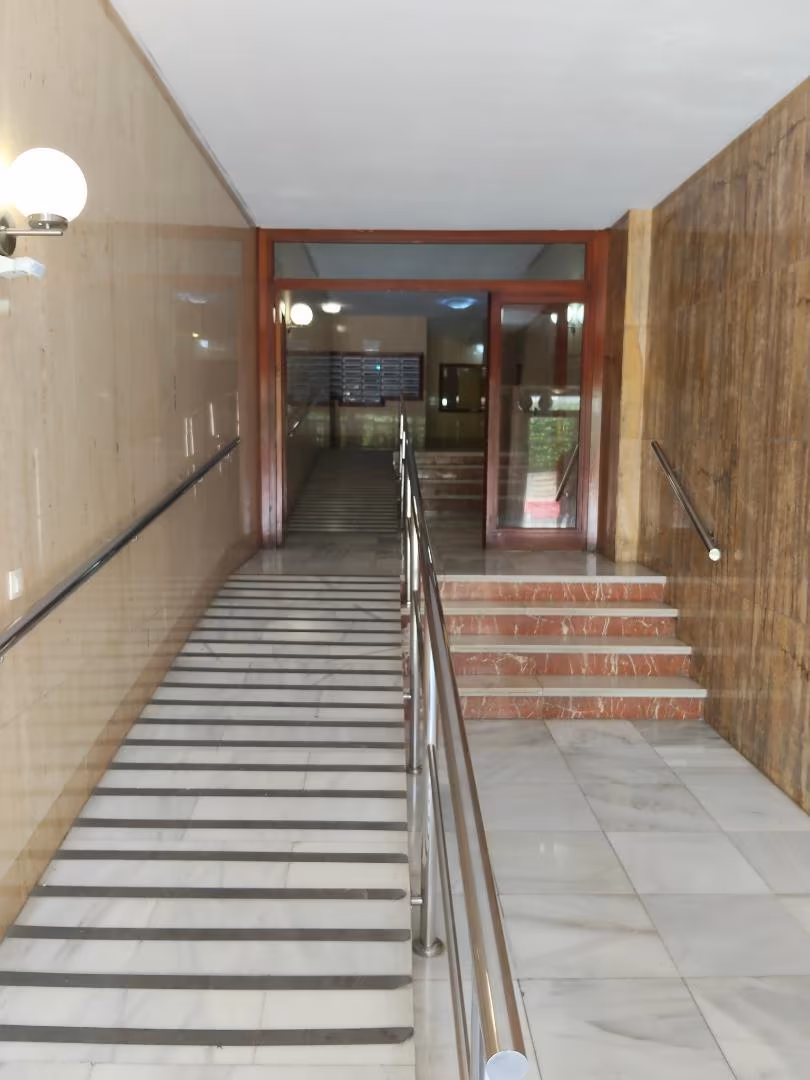 Piso en  Calle Horacio Lengo 16
