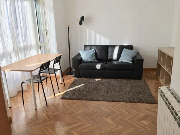 Piso en calle de la Miosotis, 46 Bis