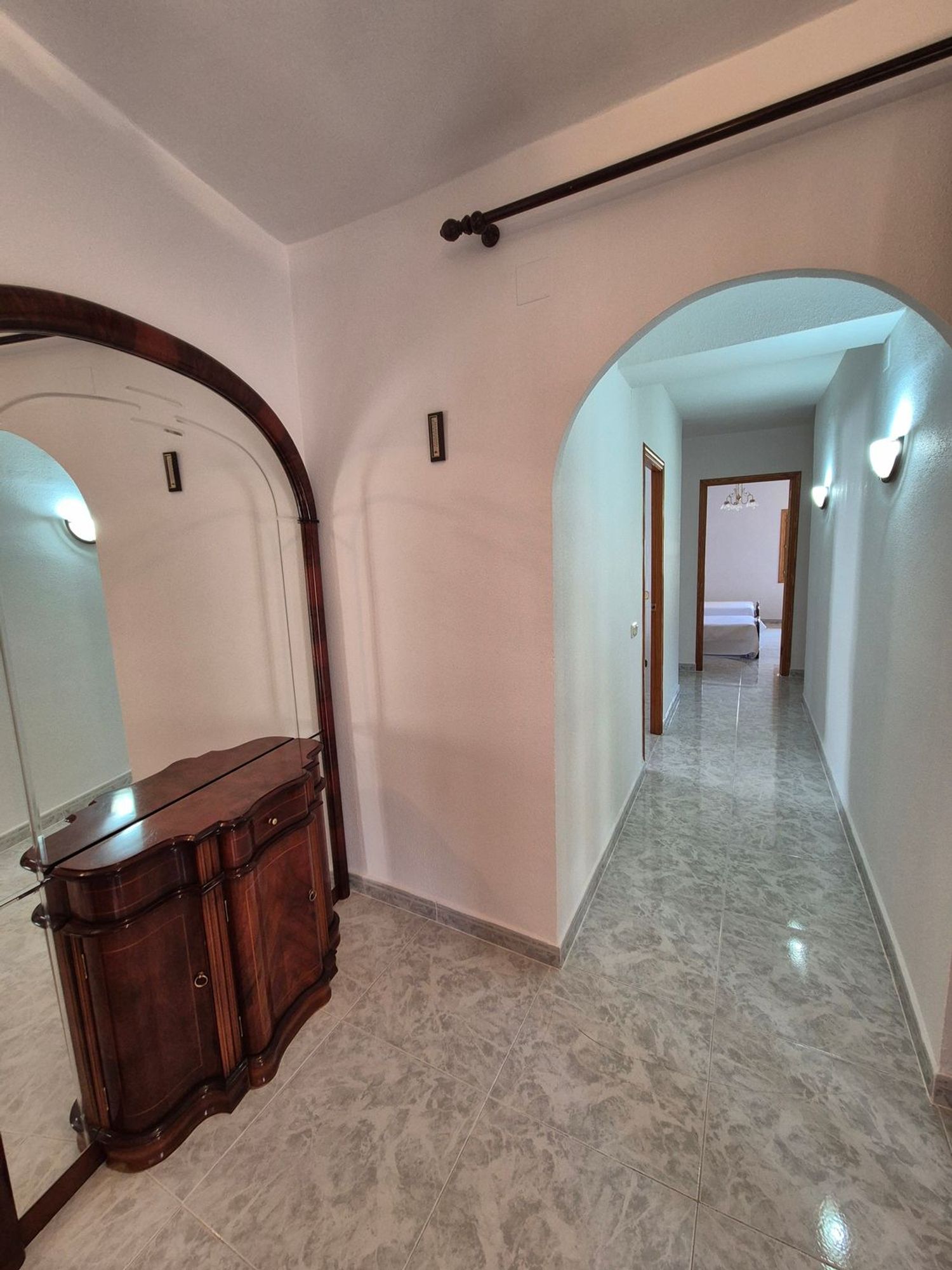 Piso en Avenida Cortes de Aragón, 12 - Foto 3