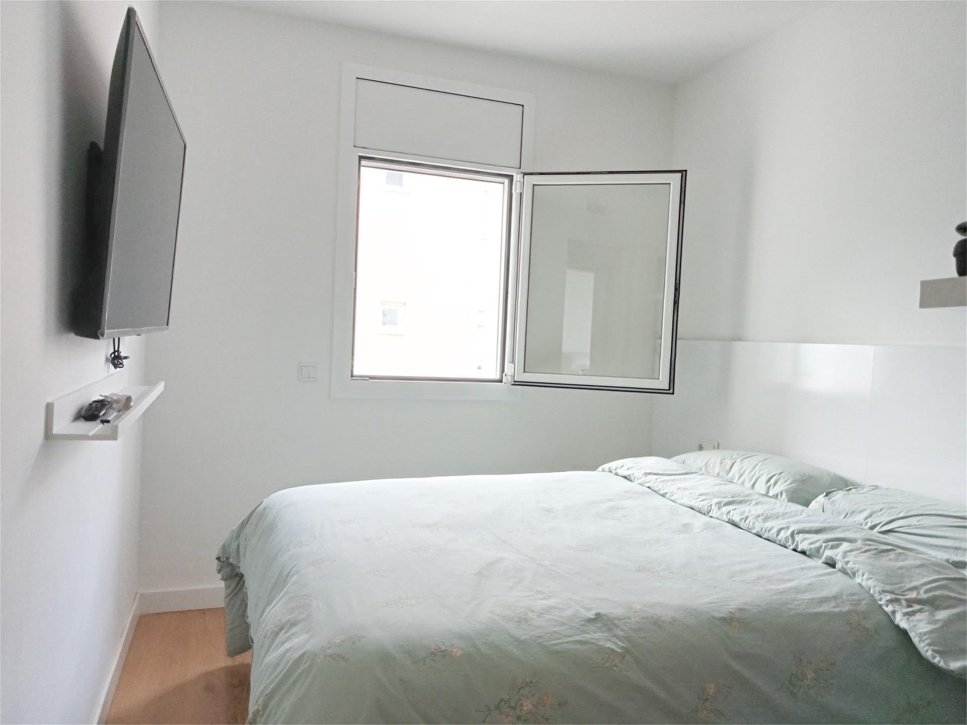 Piso en calle Passeig de la Marina 316 - Foto 5