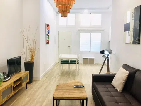 Estudio en calle Ortega Munilla, 18