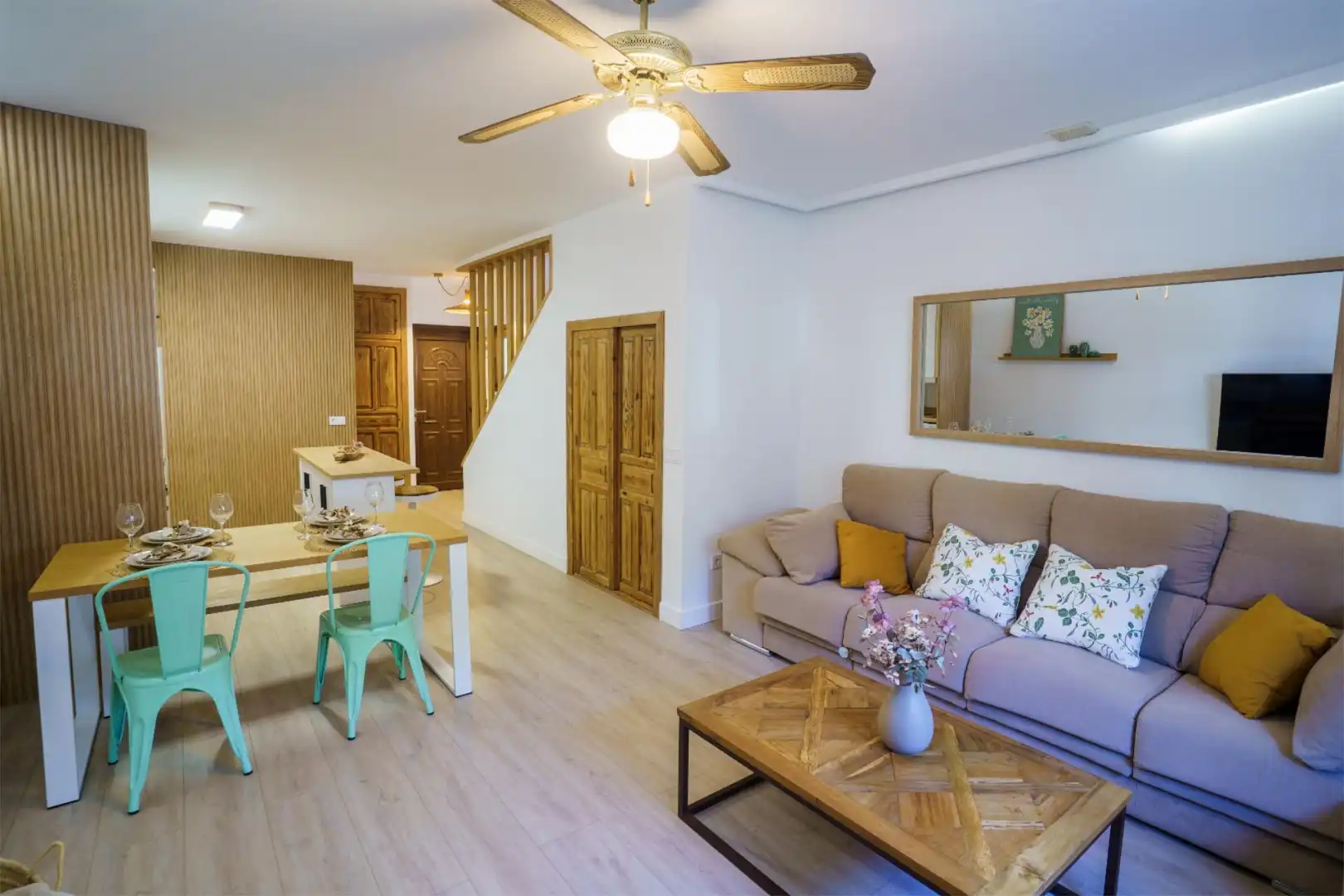 Casa adosada en  Avenida Juan Sebastián Elcano 7610 - Foto 4