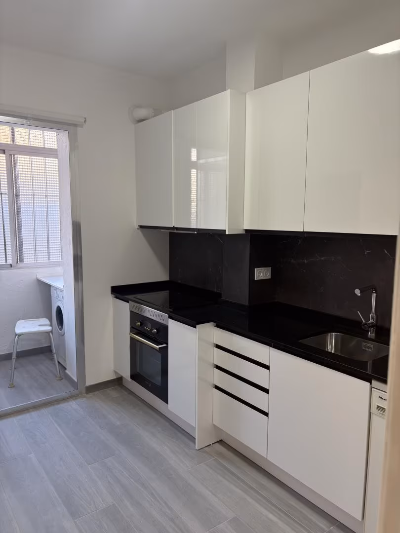 Piso en  Avenida de los Toreros 73