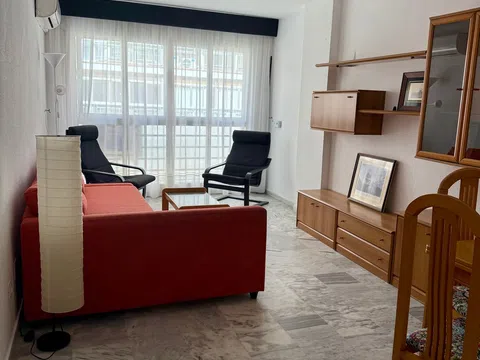 Piso en calle Reding, 3