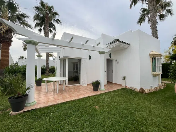 Chalet pareado en Avenida del Mediterráneo, 506 - Foto 1