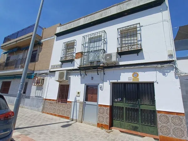 Chalet adosado en Plaza Neptuno, 1 - Foto 2