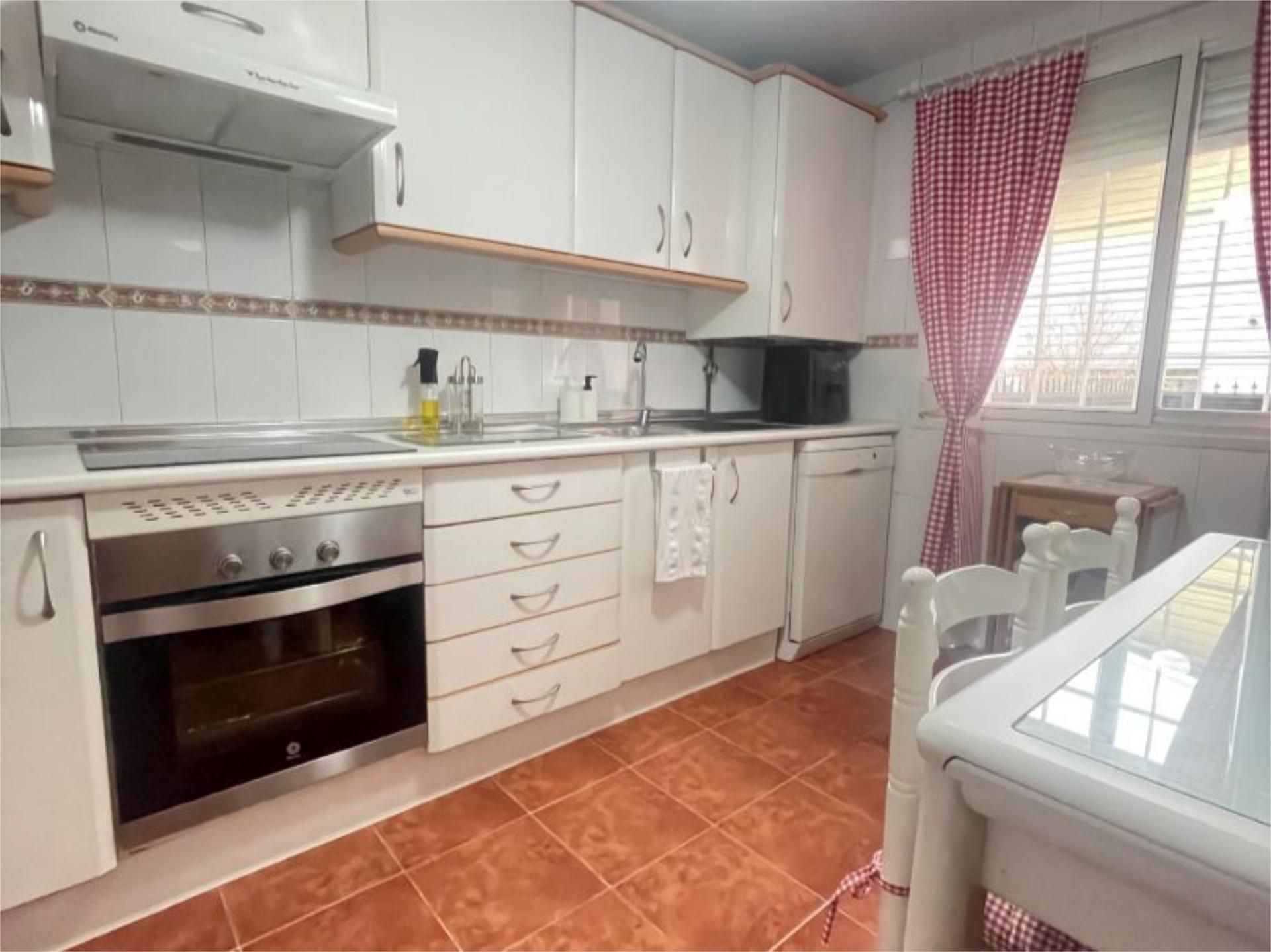 Chalet en Alcalá de Henares - Foto 8