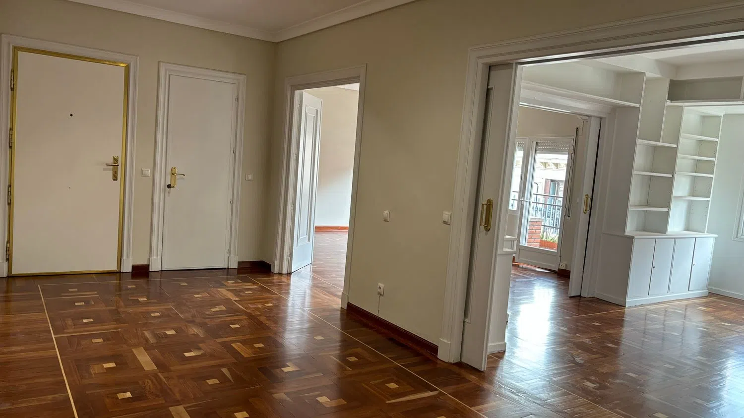 Piso en Barrio Castellana - Foto 1