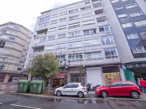 Piso en Calle do Conde de Torrecedeira, 23, Berbés - Peritos - Foto 2