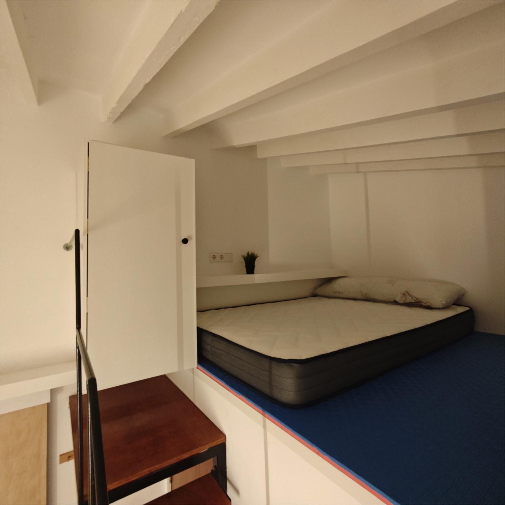 Estudio en  Carrer d'Alòs 9 - Foto 10