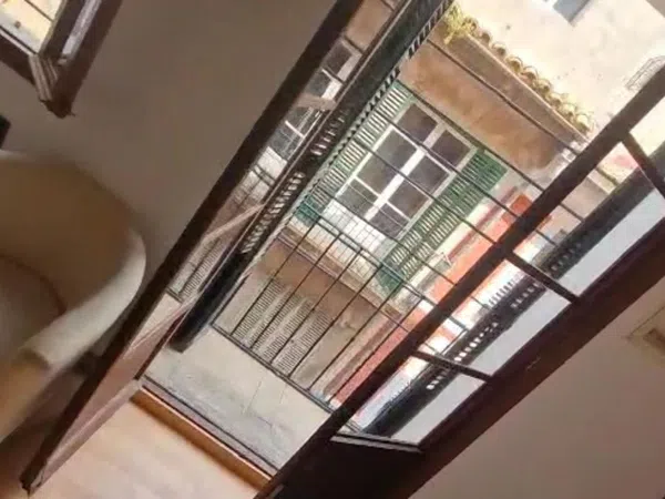 Estudio en C. Jaume II, 26 - Foto 2