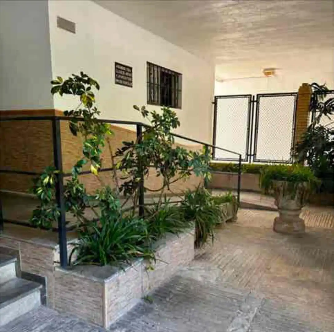 Piso en Icovesa - Foto 1