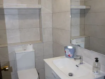 Piso en  Calle Marqués de la Hermida 24 - Foto 8