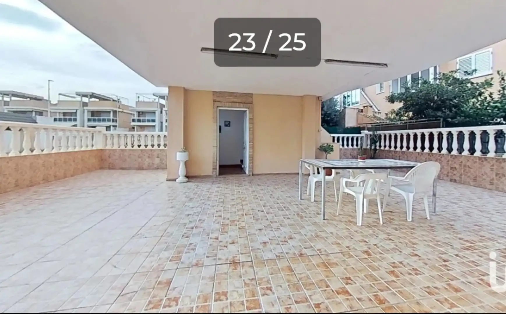 Chalet en  Carrer Peñíscola 23 - Foto 4