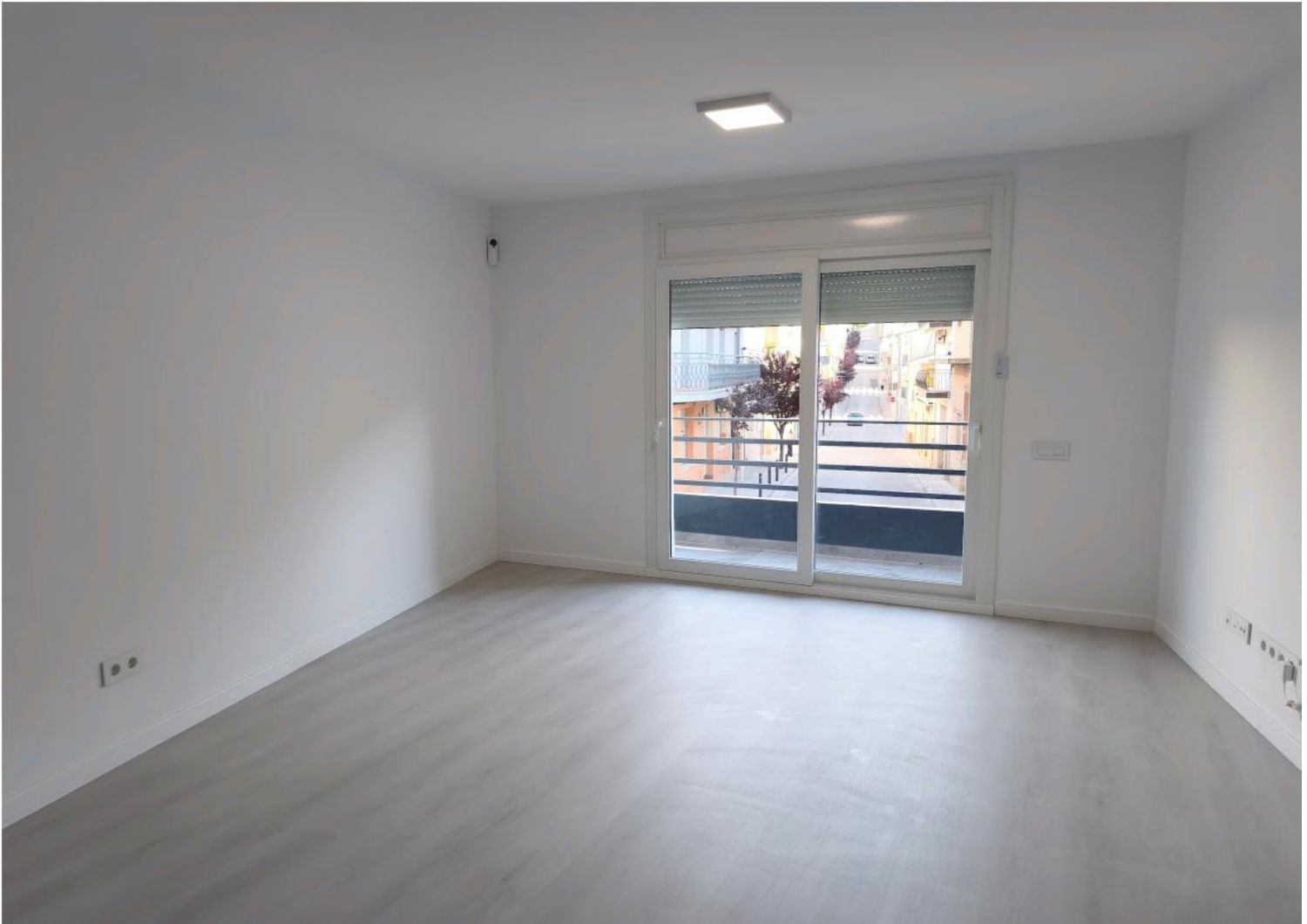 Piso en Calle de Miquel Servet, 16 - Foto 4