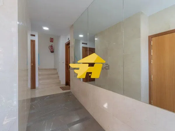 Piso en Huerrta De La Reina - Foto 9