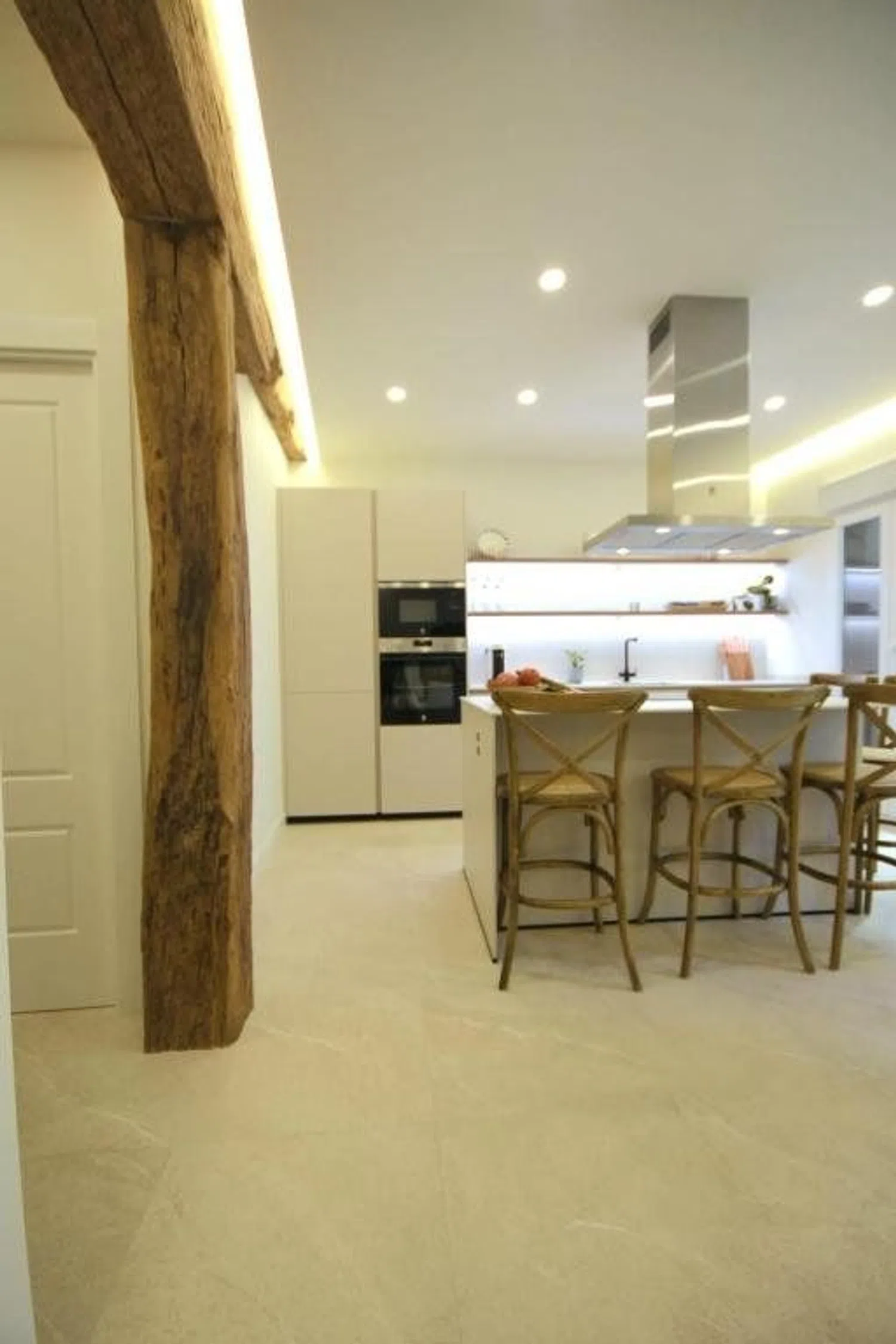 Piso en Av de la Reina Victoria, 7 - Foto 2