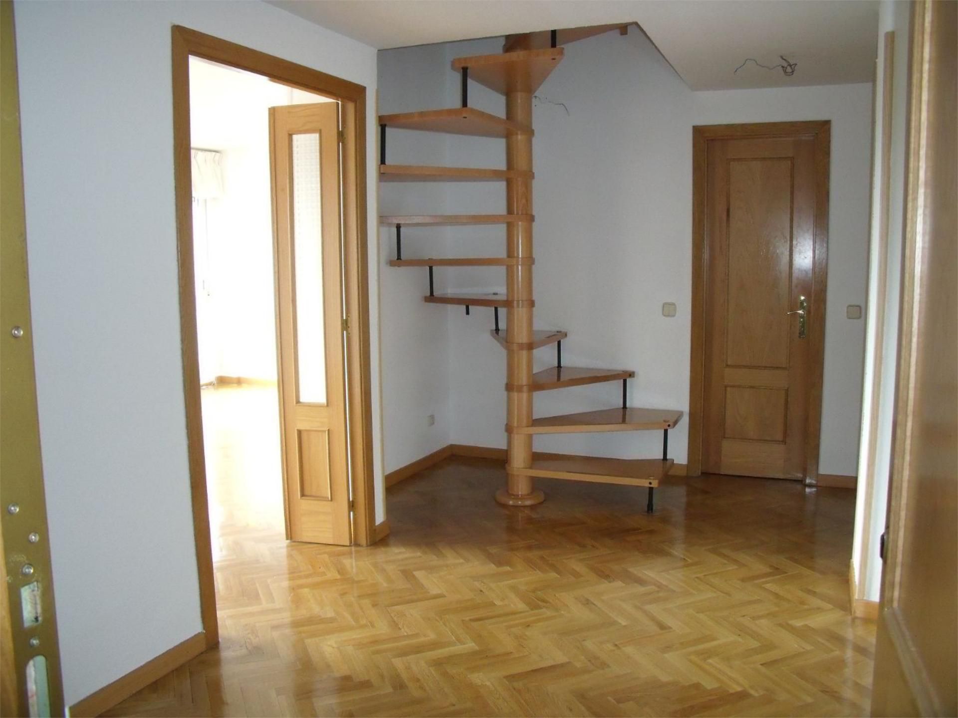 Piso en  Avenida de Honorio Lozano 53 - Foto 1