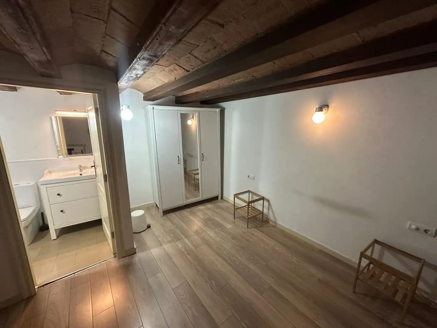 Local comercial en  Carrer de Sant Pere Mitjà 8 - Foto 4