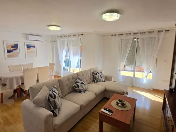 Piso en Calle del Doctor Bergez, 58, Carolinas Altas - Foto 2