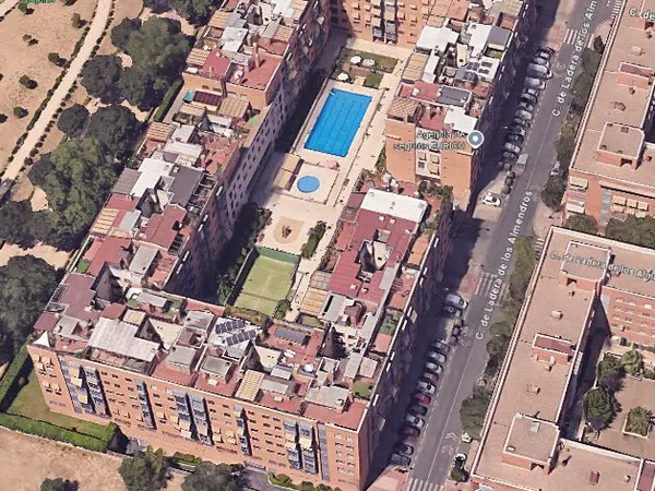 Piso en calle de Ladera de los Almendros, 18