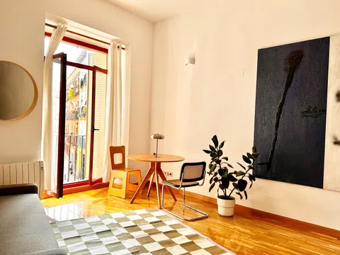 Piso en calle del Amparo, 8