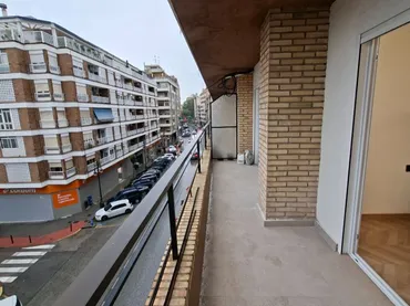 Piso en  Calle Duque de Tamames 43 - Foto 3