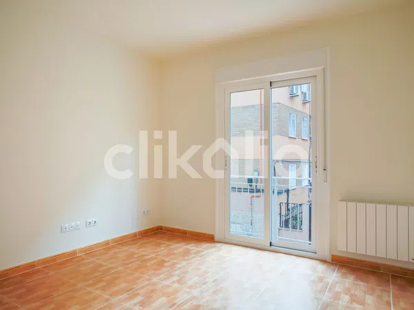 Piso en calle Serranillos